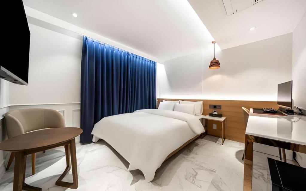 Motel Jongro Hotel Laboum